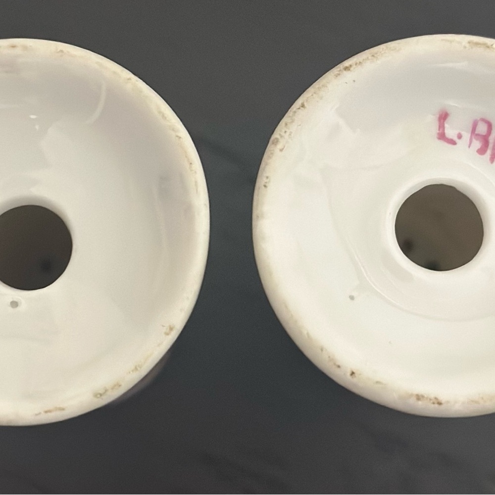 L. Beatty Salt and Pepper shakers• pink roses•ceramic - Picture 4 of 4